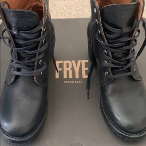 Frye Sabrina 6G Laceup